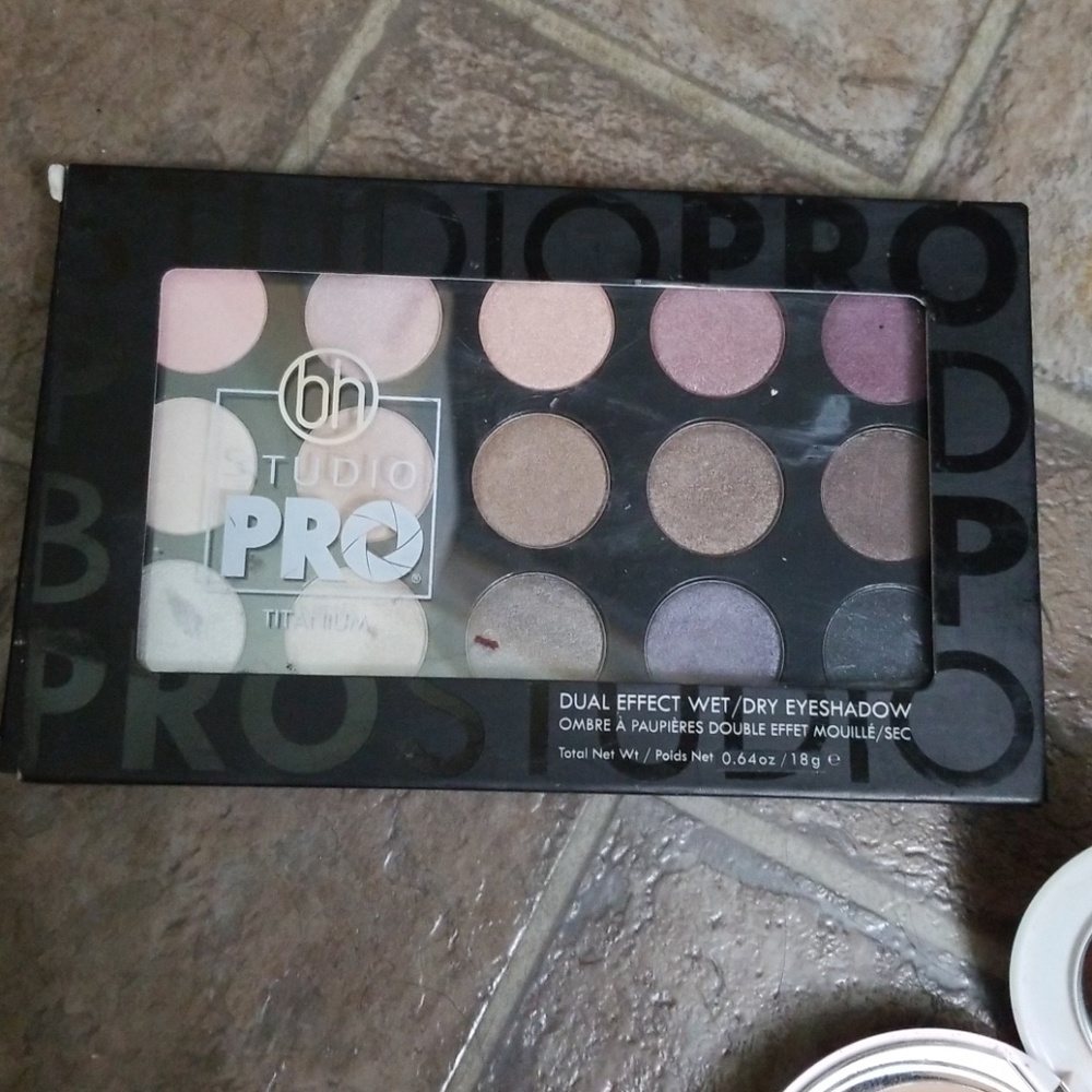 It cosmetics foundation and bh eyeshadows